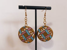 Load image into Gallery viewer, Vintage Gold Earrings
