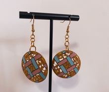 Load image into Gallery viewer, Vintage Gold Earrings
